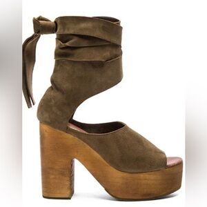 FREE PEOPLE Touch the Sky Wrap Platform
Clog Sandal NEW 38 7.5 8 ANTHROPOLOGIE